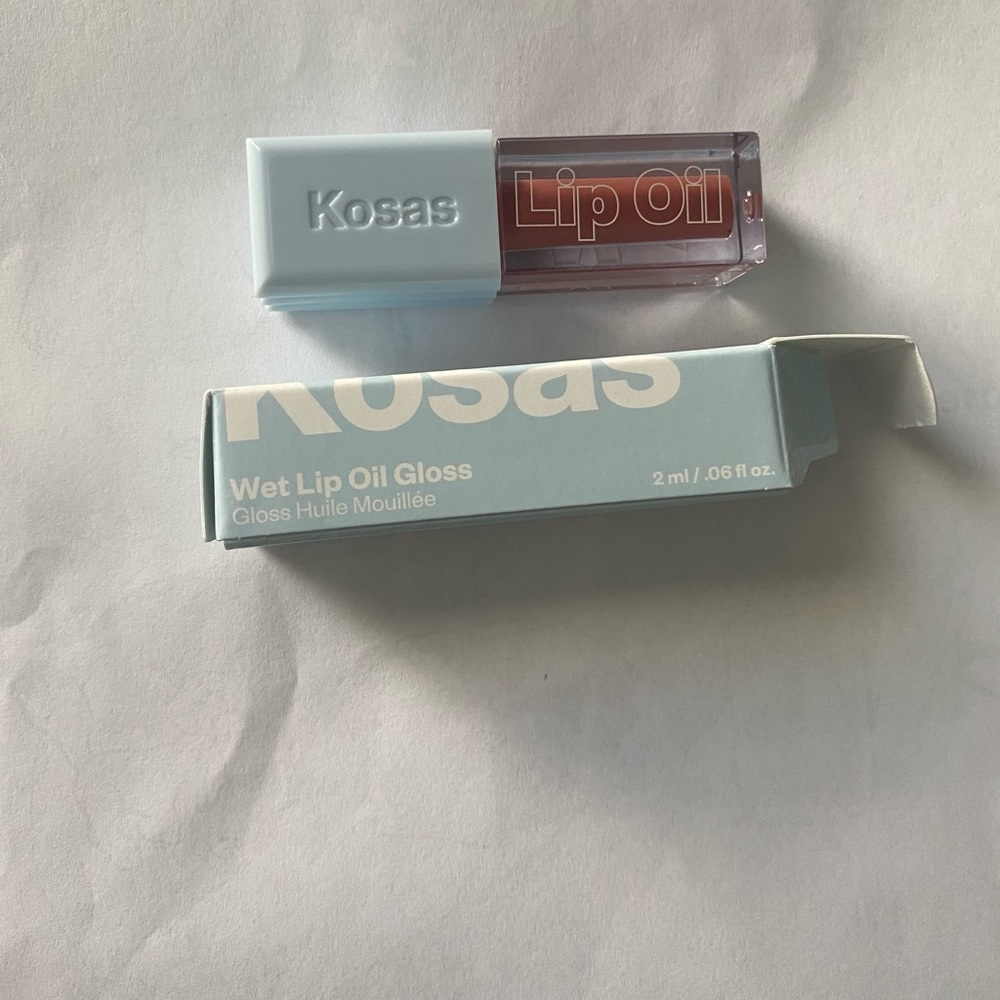 SOLD Kosas lip oil in the shade Dip